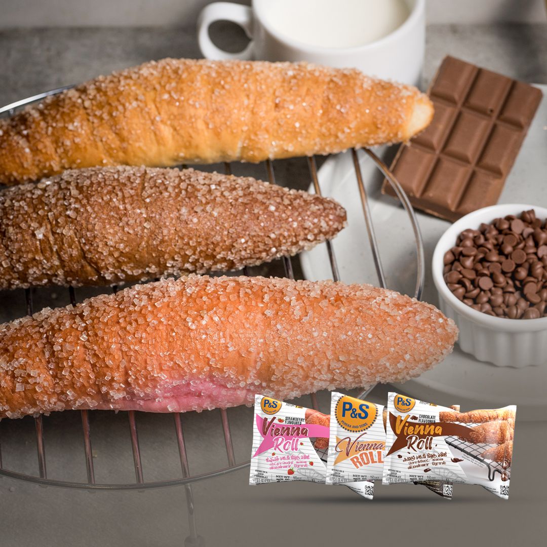 Vienna Rolls in Strawberry, Vanilla & Chocolate Flavours